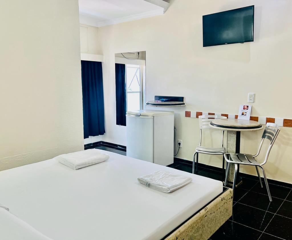 Hotel Buriti Stop (Adults Only) Goiania Exterior photo